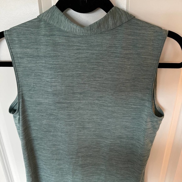 Lady Hagen Green Sleeveless Athletic Tank Top- size S - Picture 7 of 7